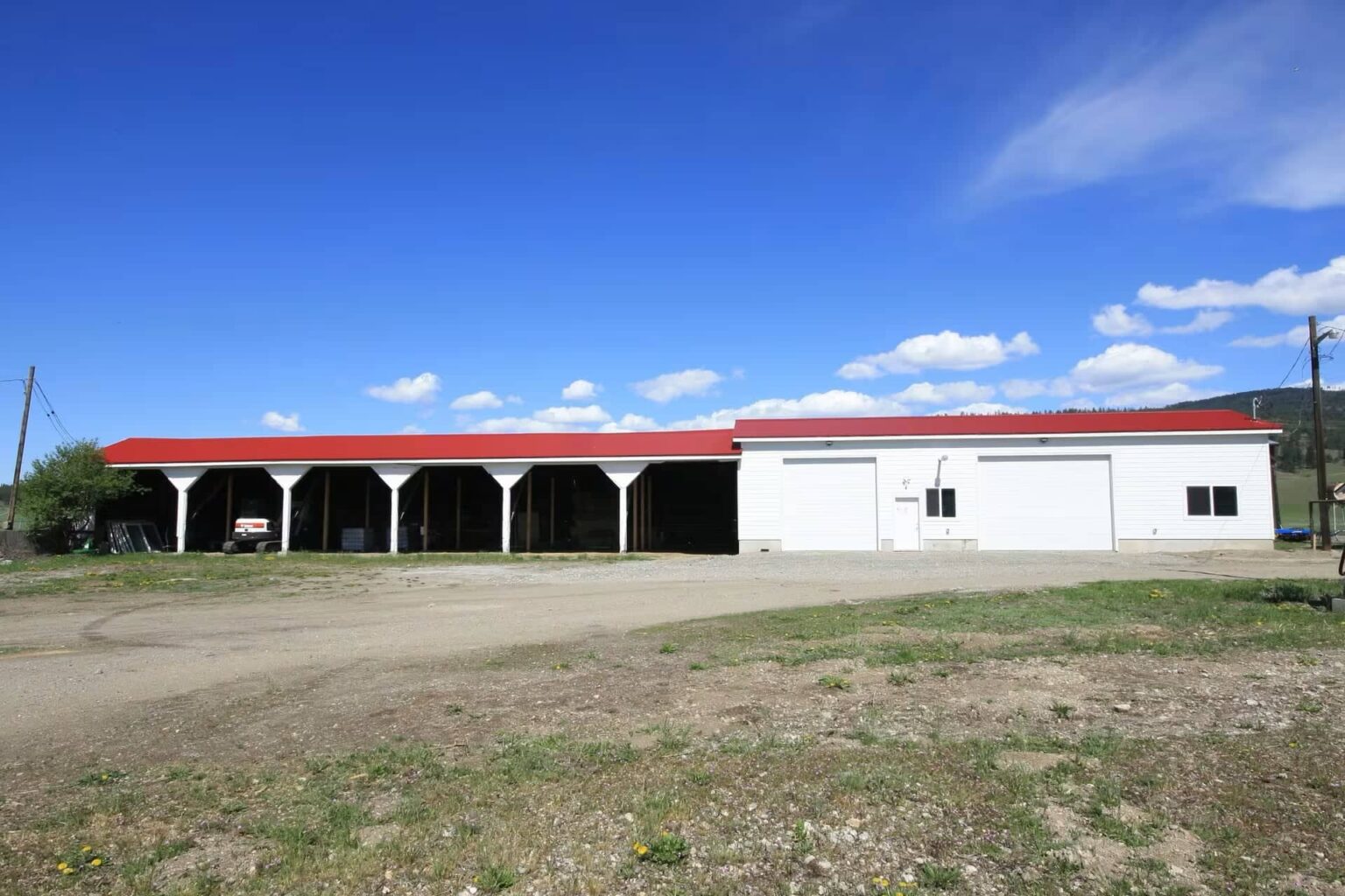 Accessory Building Contractor Kelowna – Custom Garages, Sheds & Suites
